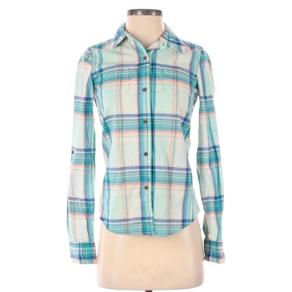 The North Face Long Sleeve Button Down Shirt